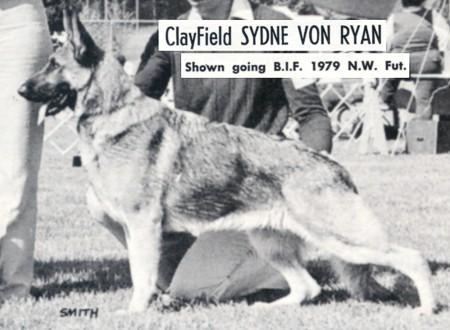 CH (US) Clayfield Sydne Von Ryan